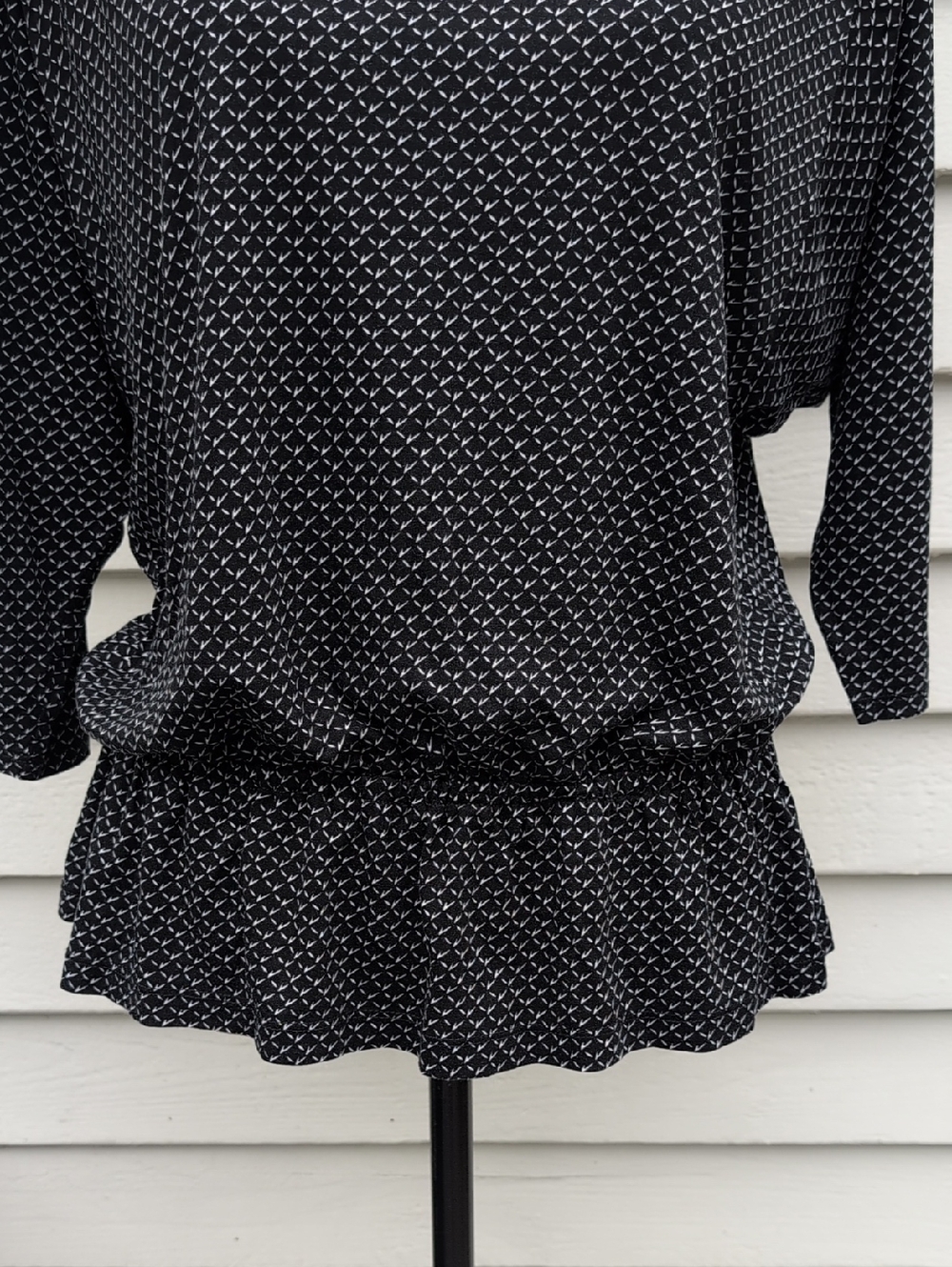 LOFT Elastic Waist 3/4 Sleeve Top - Picture 3 of 10